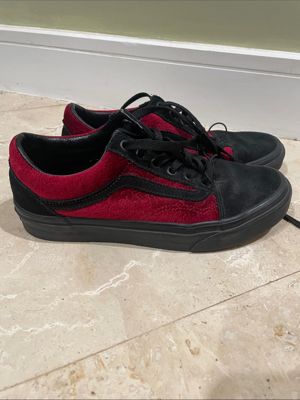 Vans Black & Burgundy Low Top Sneakers